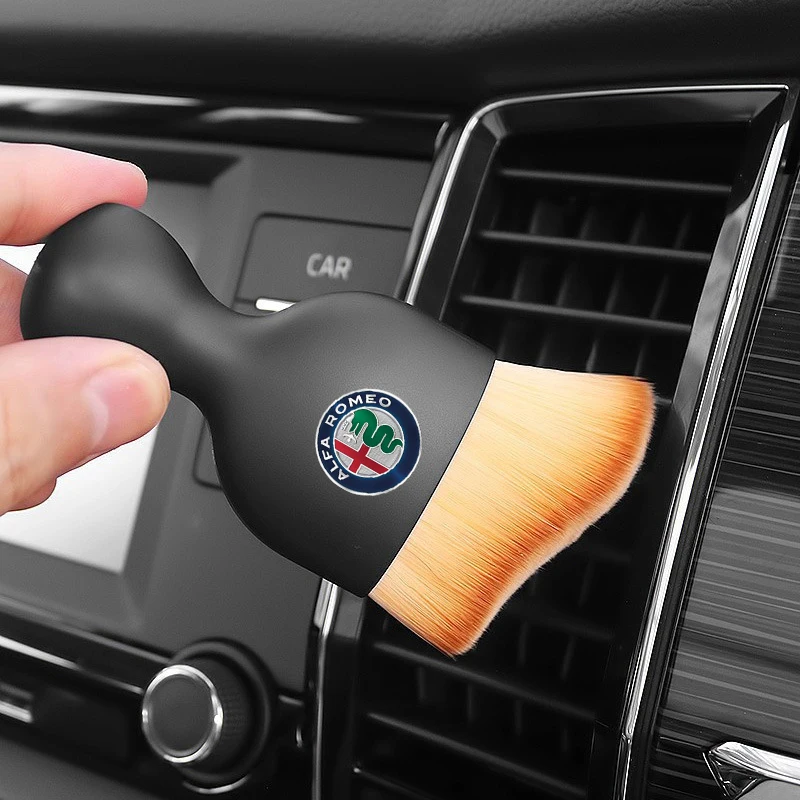 ملصق سيارة ألفا روميو، أداة تن - مراجعة Dust Removal Sticker وسعره