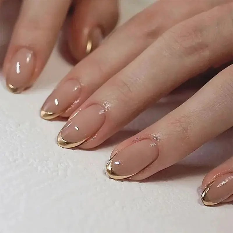 24 قطعة من الأظافر الاصطناعية  - مراجعة Full Cover Adhesive وسعره