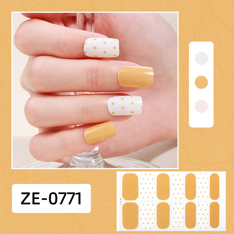 ملصقات أظافر كاملة التغطية بـ  - مراجعة Full Cover Adhesive وسعره