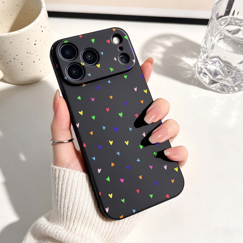 غطاء هاتف كرتوني بتصميم قلب سع - مراجعة Apple Iphone 16 وسعره